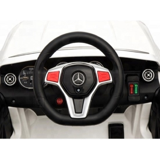 Автомобил на акумулатор - Mercedes Benz GLA 45 white licensed design