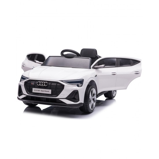 Автомобил на акумулатор - Audi E-Tron white