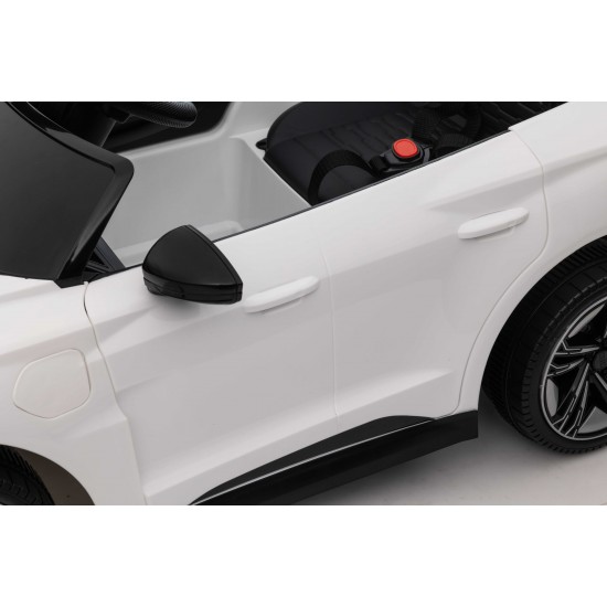 Автомобил на акумулатор - Audi RS e-tron GT 4 white licensed design