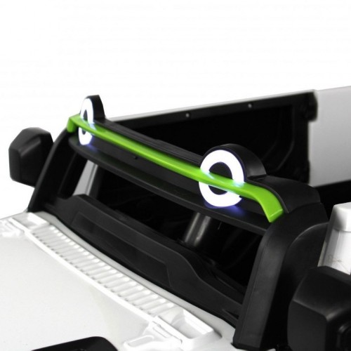 Автомобил на акумулатор - SAFARI JEEP white